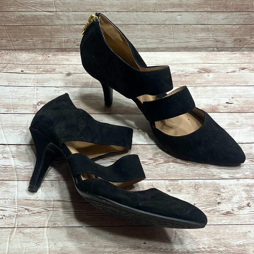 Ellen Tracy Bianca Black Suede 3” Stiletto Herls Rear Zipper
